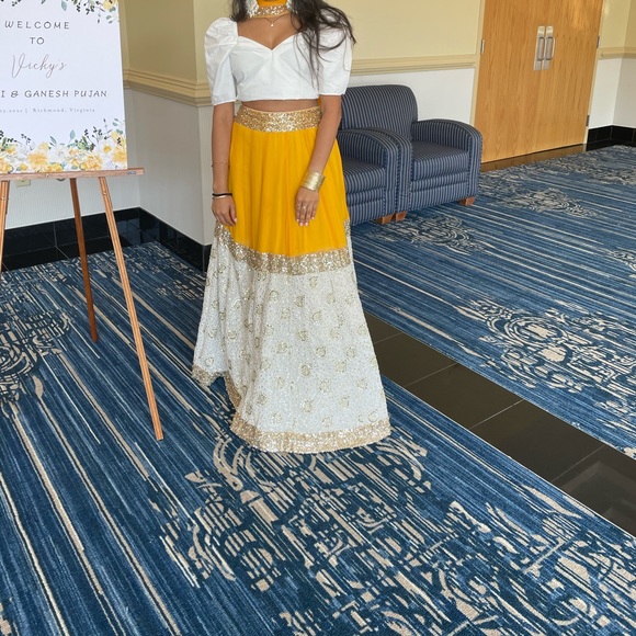 Yellow lengha - Picture 10 of 11